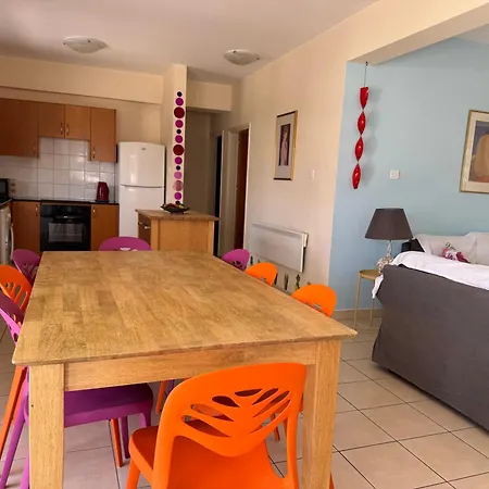 Sunset Agia Thekla ヴィラ *