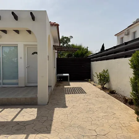 Sunset Agia Thekla ヴィラ アヤナパ